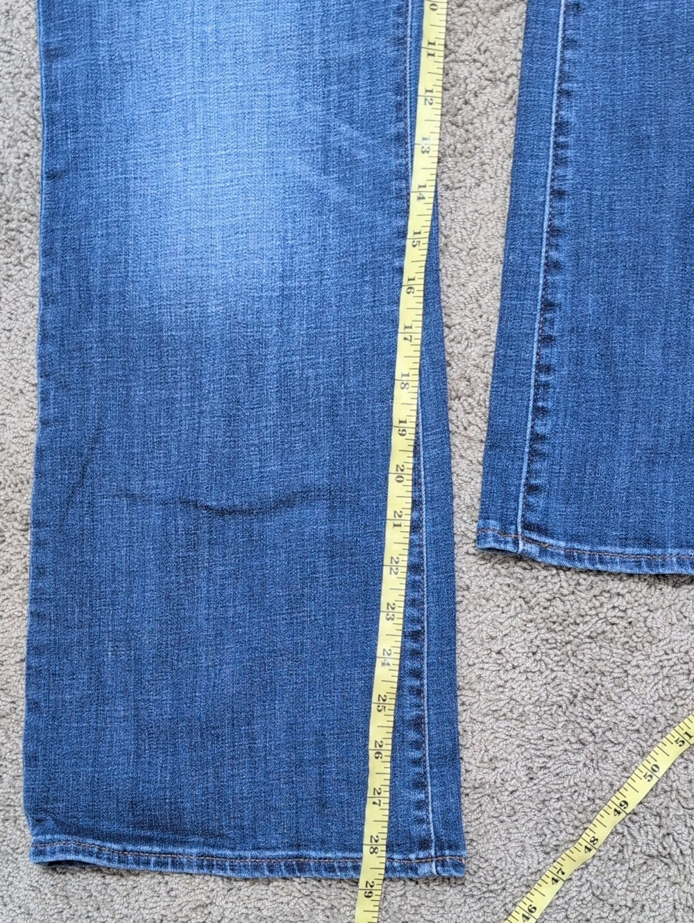 Chico's So Slimming Girlfriend Flare Jeans Blue Denim Size 12P Medium Wash - Picture 7 of 9